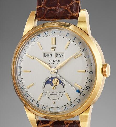 The moon phase Rolex has been considered as the most beautiful Rolex.